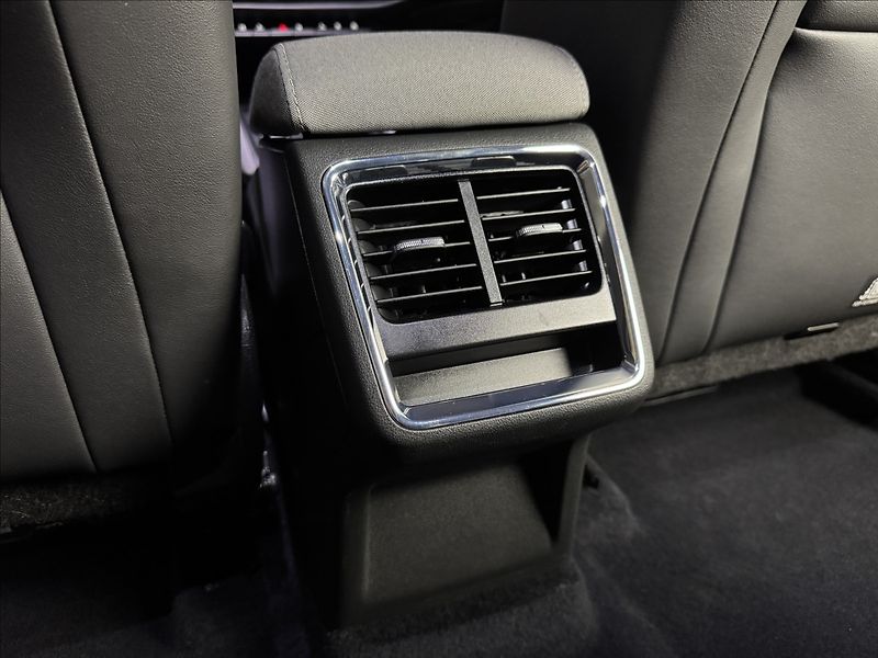 Škoda Enyaq 80 LED Matrix Assist Kamera - fotka 16 z 47