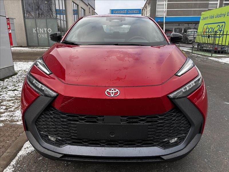 Toyota C-HR 1,8HEV Comfort - fotka 2 z 13
