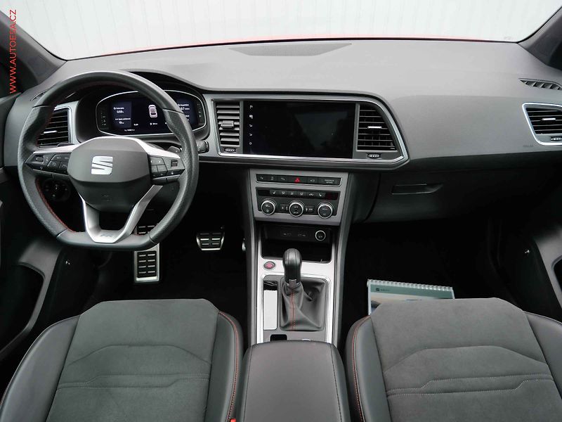 Seat Ateca (2022) 2.0 TSi 4Drive, DSG, LED - fotka 8 z 30