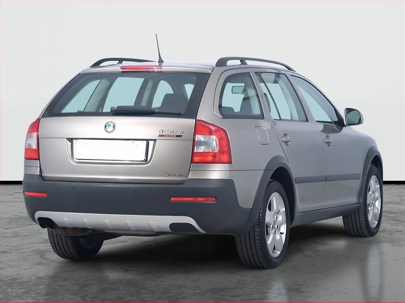Škoda Octavia (2012) Scout 1.8 TSI, 4X4 - fotka 5 z 18