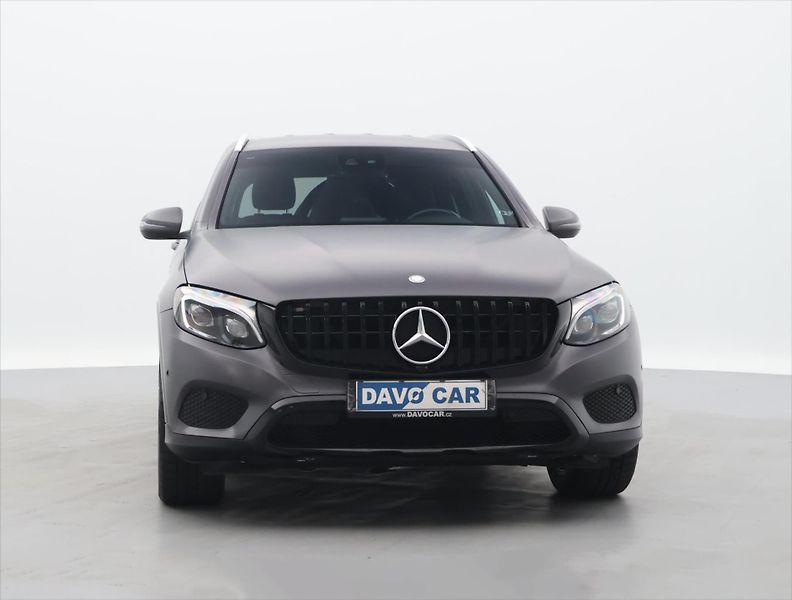Mercedes-Benz GLC 2,1 220d 125kW 4Matic Aut. LED - fotka 2 z 41