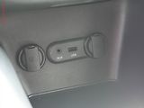 Kia Ceed (2014) 1.4i, 1.maj,ČR, AC - náhled 17