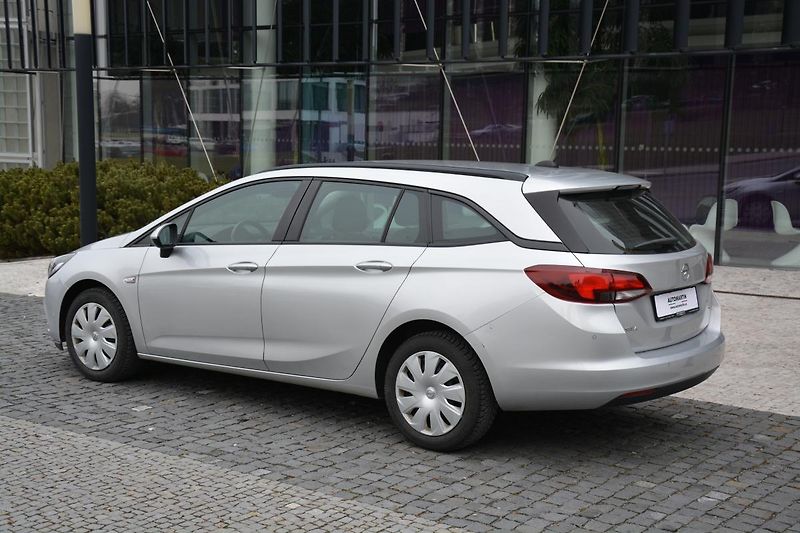 Opel Astra (2018) Combi 1.6 Cdti 81kw Enjoy 1 M - fotka 5 z 14