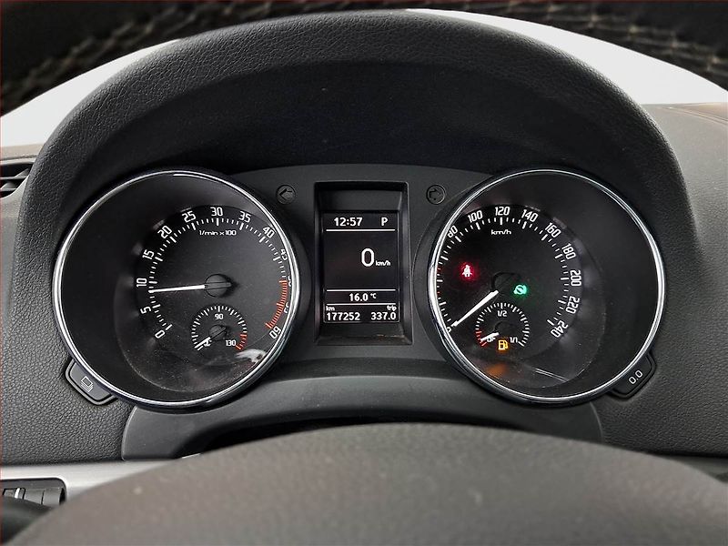 Škoda Yeti (2016) 2.0 TDI, 4X4, Automat, Navi - fotka 11 z 20