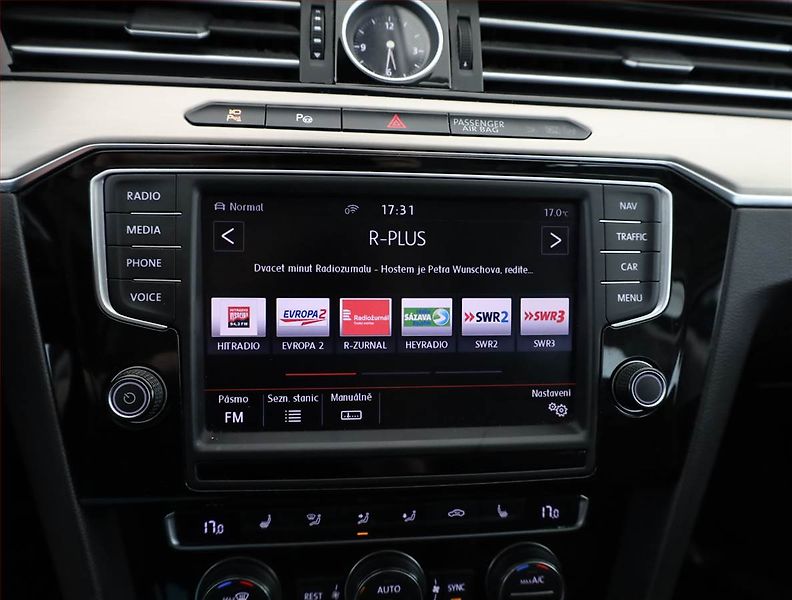 Volkswagen Passat (2015) Highline 2.0 TDI, Navi - fotka 11 z 19