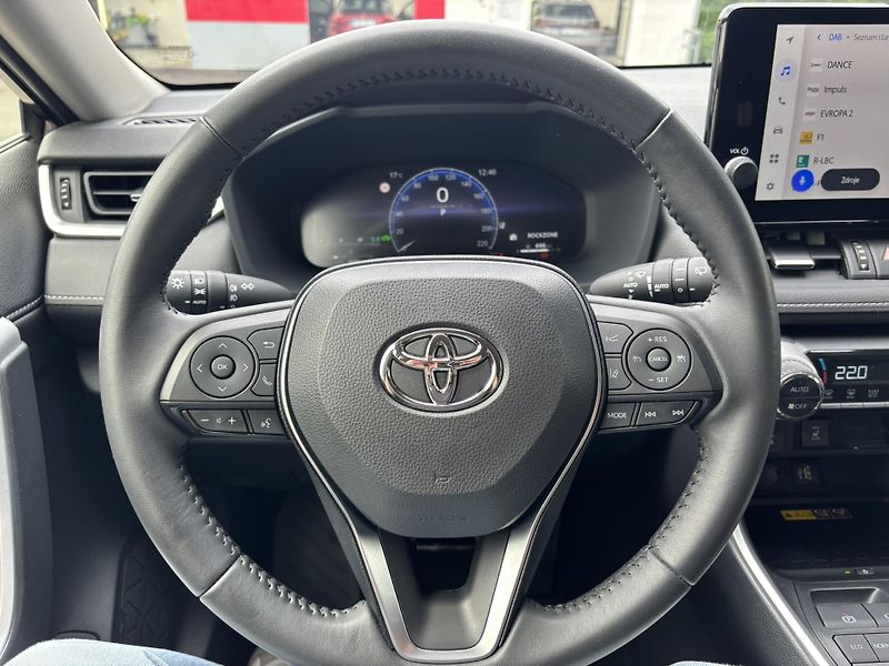 Toyota RAV4 (2024) Comfort 2.5 Hybrid (160 kW)  - fotka 13 z 19