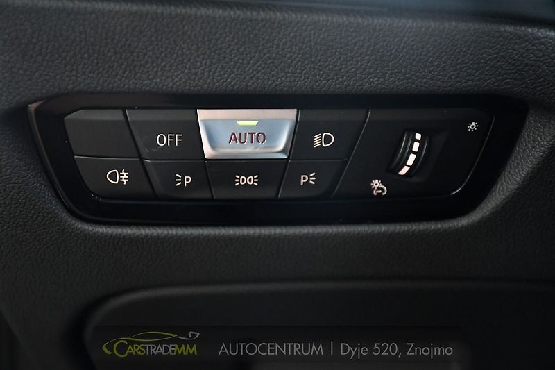 BMW Řada 3 320D xDrive TAŽNÉ ČR 1.M - fotka 28 z 57