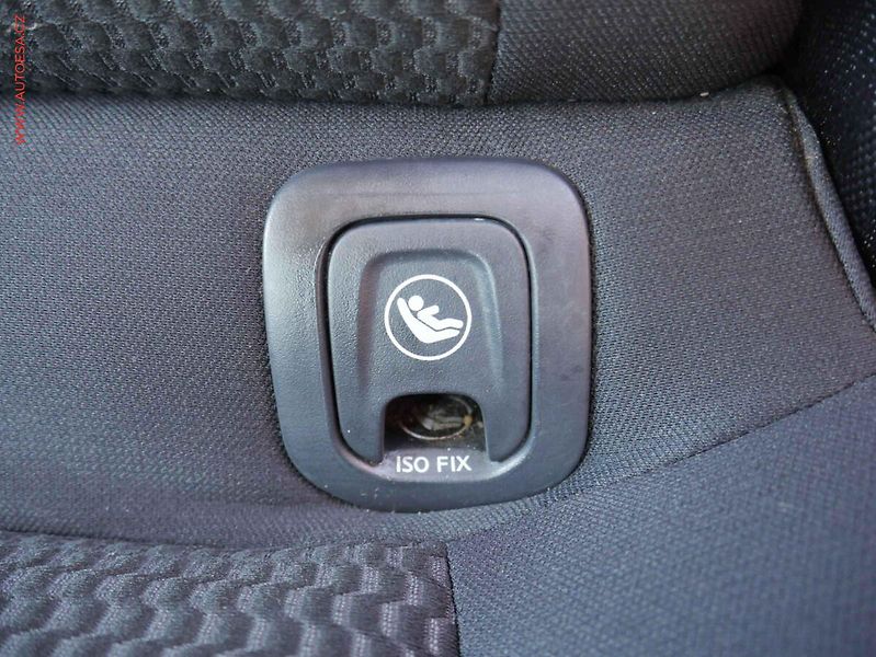 Nissan Pulsar (2015) 1.2PT, ČR, AC, temp - fotka 16 z 18