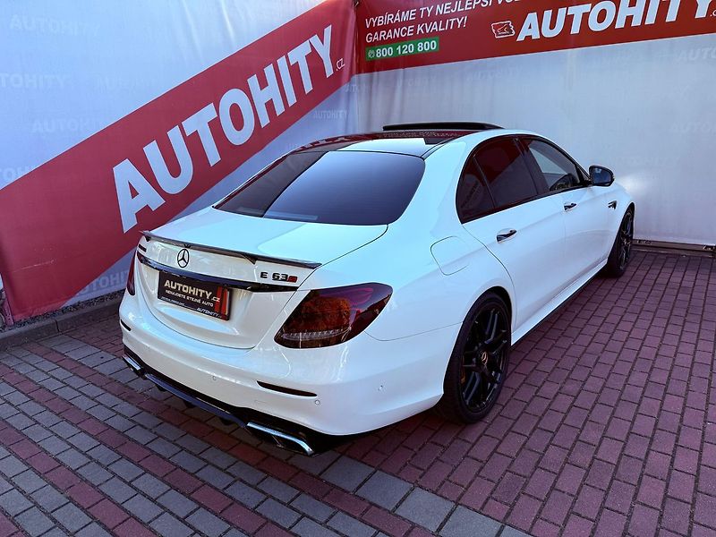 Mercedes-Benz Třídy E E 63 S 4MATIC+, ČR, 1.Maj - fotka 8 z 39