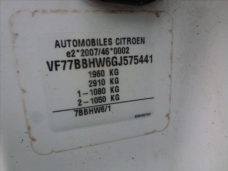 Citroën Berlingo 1,6 HDI 3míst Tažné,Klima,Temp - fotka 31 z 49