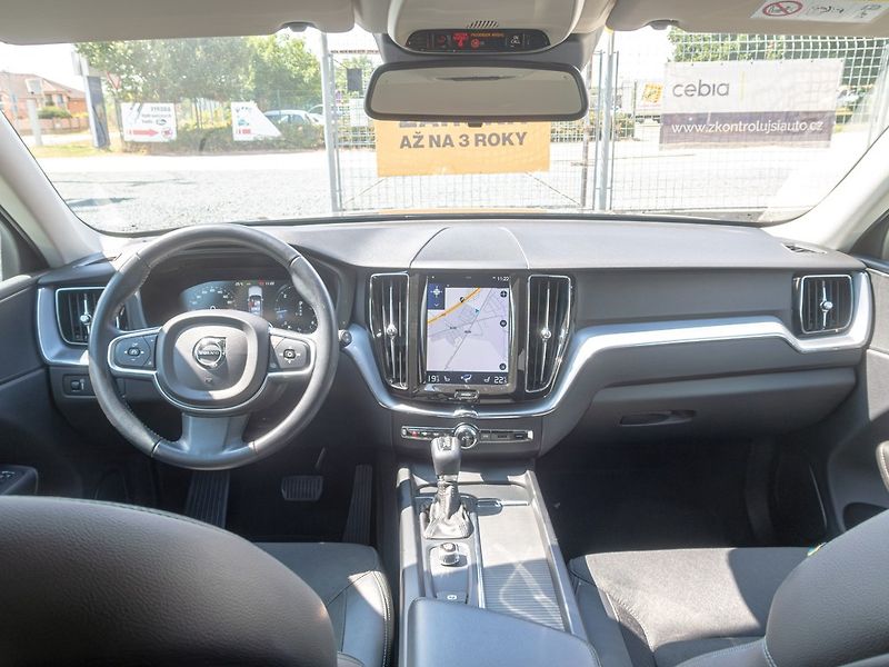 Volvo XC60 (2019) 2.0D 140KW mat – NAVI - fotka 14 z 51