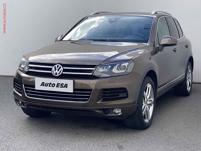 Volkswagen Touareg (2014) 3.0TDi 4x4, DSG, bixen - fotka 3 z 22