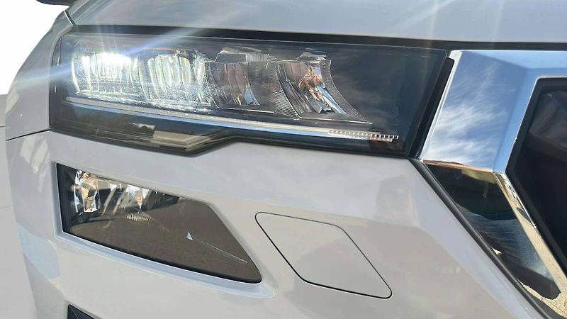 Škoda Karoq Top Selection 1,5 TSI 110kW MT - fotka 26 z 28