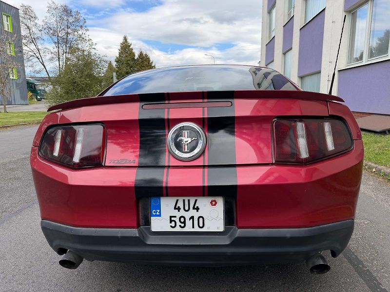 Ford Mustang 3,7i V6 - fotka 4 z 22