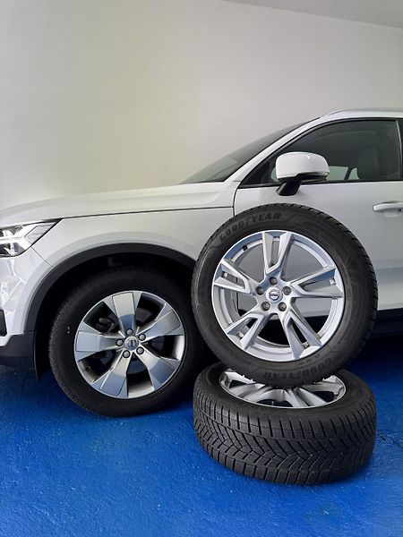 Volvo XC40 (2020) 2,0 D3 DRIVE-E Momentum PRO Aw - fotka 45 z 45