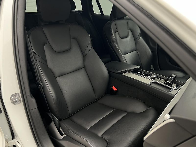 Volvo V60 CC B5 AWD PRO AUT - fotka 19 z 45