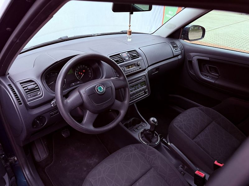 Škoda Fabia 1.2 TSi Family, Serviska, Auto - fotka 13 z 25