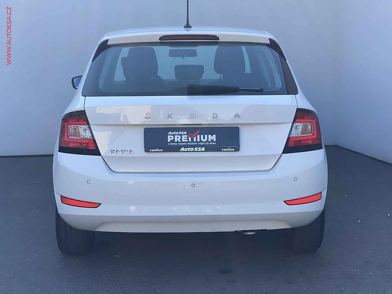 Škoda Fabia (2021) 1.0 TSi, 2.maj,ČR, Ambition - fotka 5 z 19