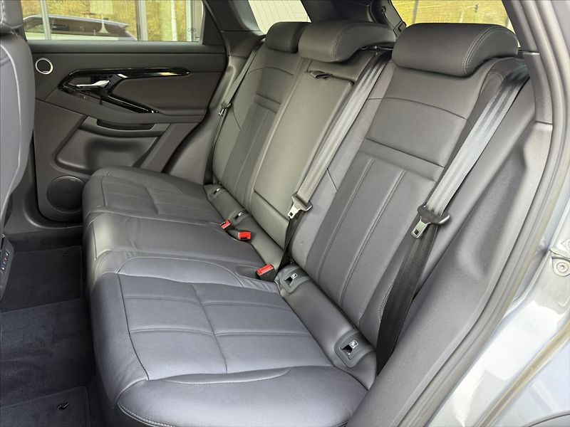 Land Rover Range Rover Evoque (2026) 2,0 DYNAMIC SE D165 - fotka 24 z 28