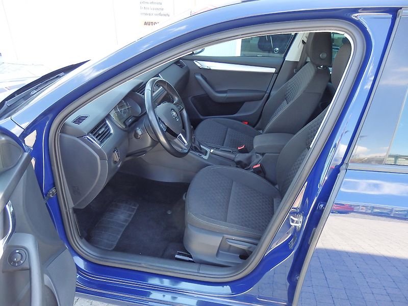 Škoda Octavia 2.0TDI NAVIGACE, ZÁVĚS, DSG - fotka 6 z 18