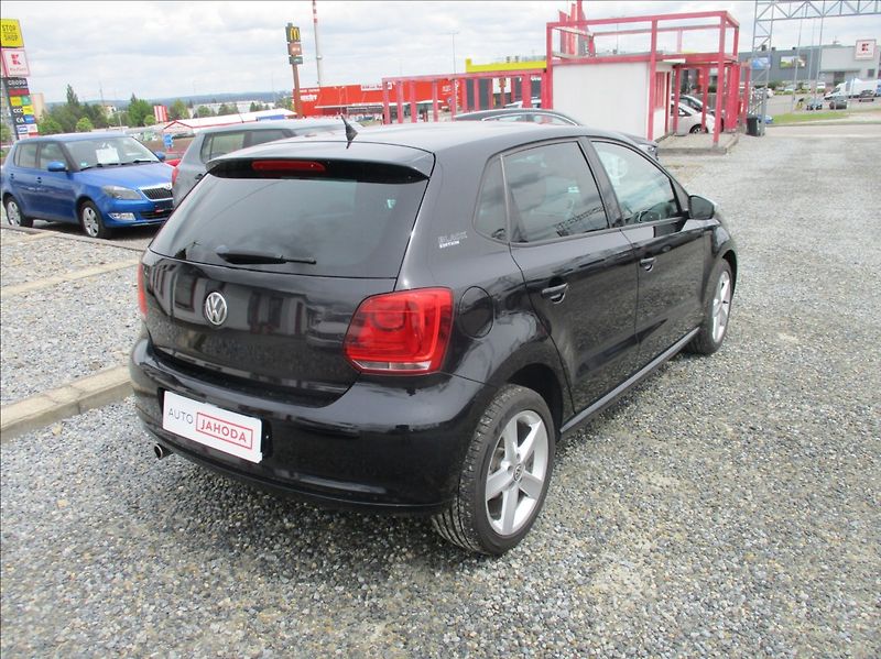 Volkswagen Polo 1,4 i 16v,klima,xenon,rozvody, - fotka 6 z 22