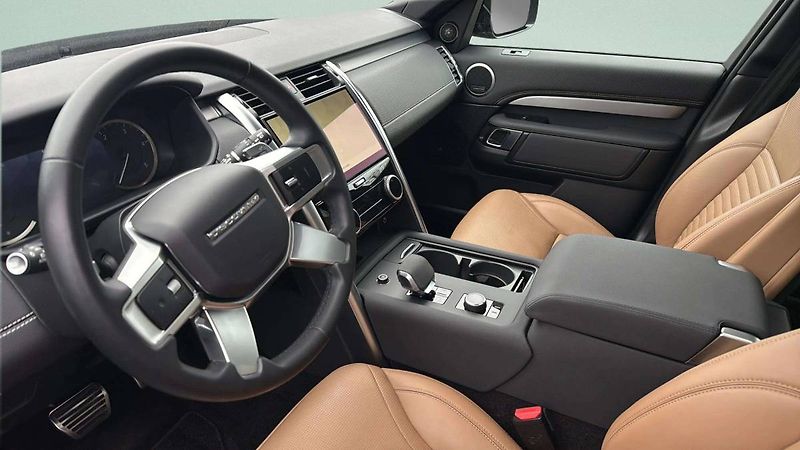 Land Rover Discovery R-Dynamic 3.0l MHEV AWD 8AT (2 - fotka 26 z 46