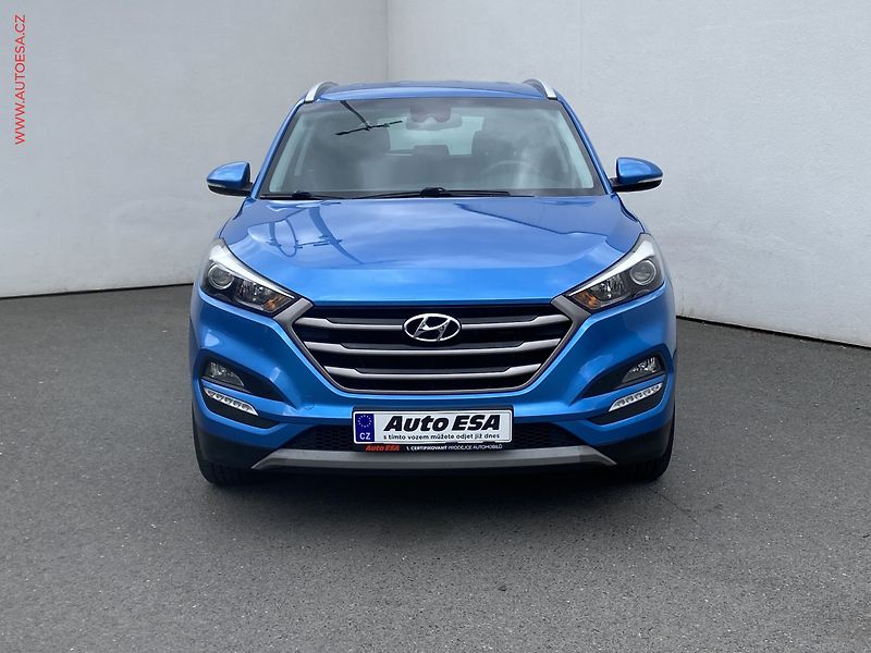 Hyundai Tucson (2016) 1.7 CRDi 2WD, ČR, Trikolor - fotka 2 z 16