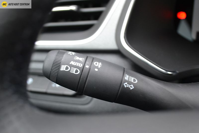 Renault Captur techno mild hybrid 140 - fotka 24 z 49