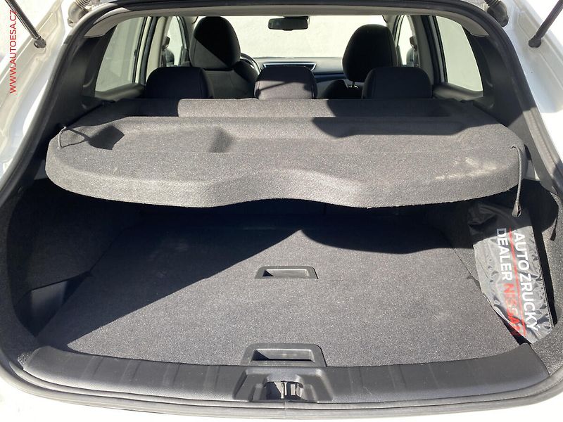 Nissan Qashqai (2021) 1.3 DiG-T, ČR, N-Connecta - fotka 7 z 19