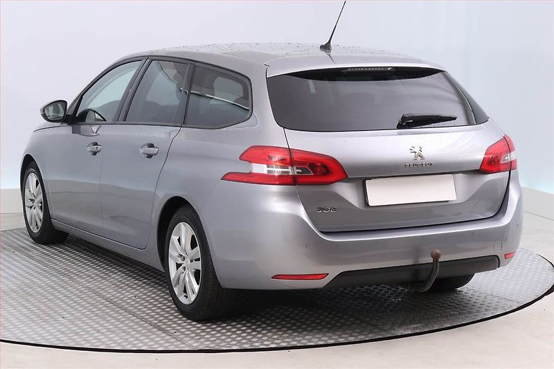 Peugeot 308 (2016) 1.6 BlueHDi, Serv.kniha, Navi - fotka 4 z 18