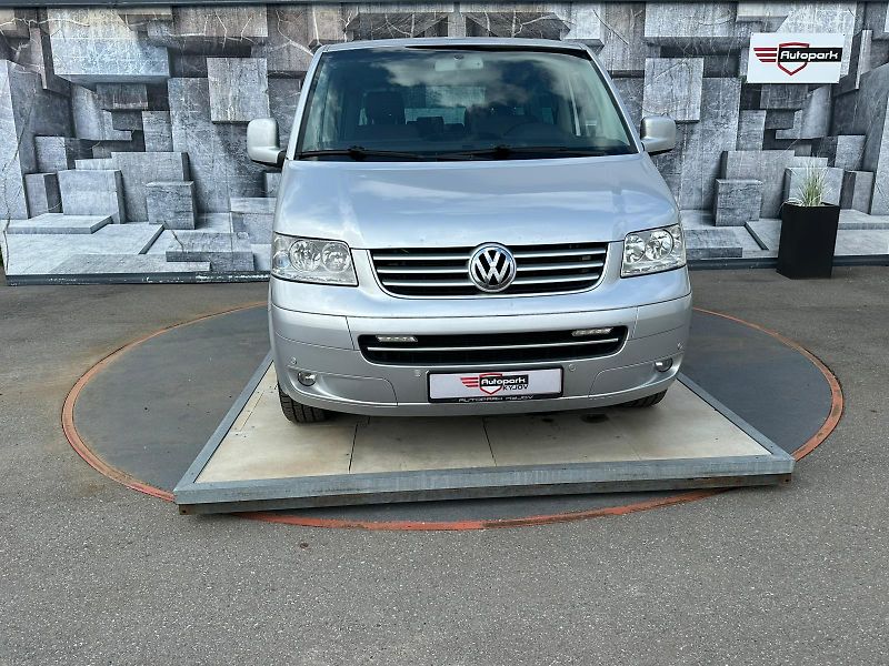 Volkswagen Multivan (2006) 2.5TDi, 128KW, HIGHLINE - fotka 2 z 26