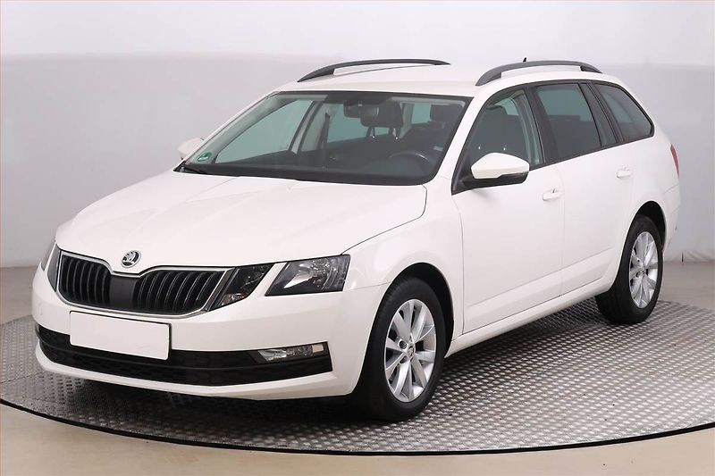 Škoda Octavia (2017) 1.6 TDI, Navi, Tempomat - fotka 2 z 16