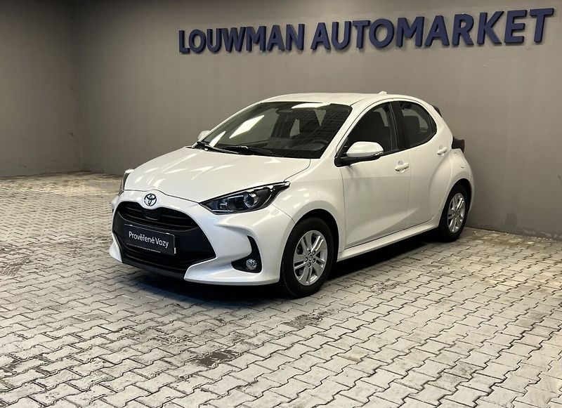 Toyota Yaris 1,5 Hybrid AT Comfort - fotka 1 z 15