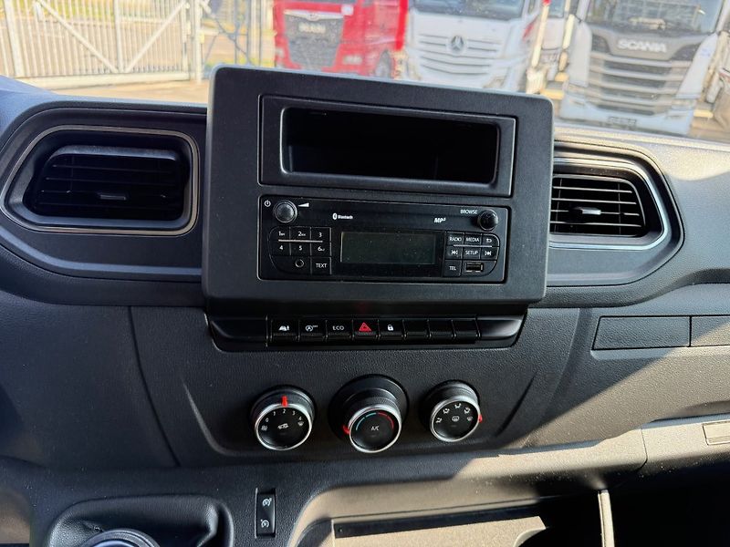 Renault Master 2,3 EURO 6 - fotka 12 z 16