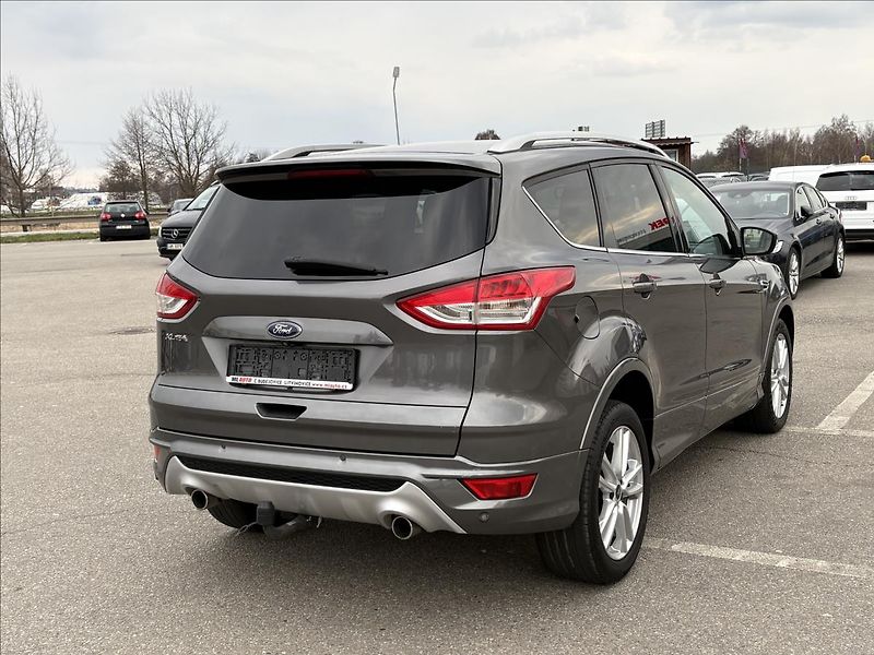 Ford Kuga 2,0 TDCi 120kW 4x4,Individual - fotka 2 z 41