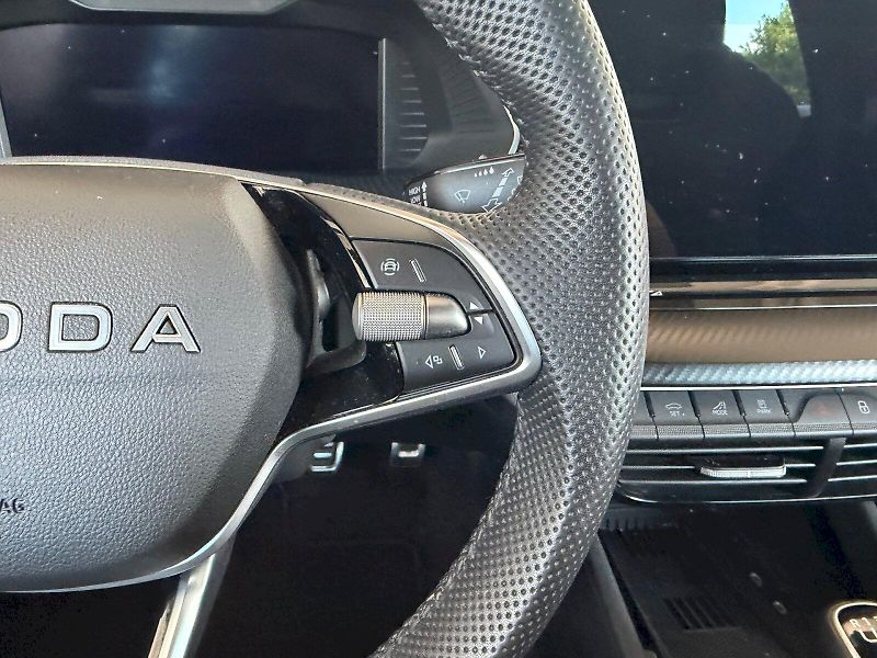 Škoda Octavia (2025) Sportline 1.5 TSI / 110 kW M6 - fotka 11 z 29