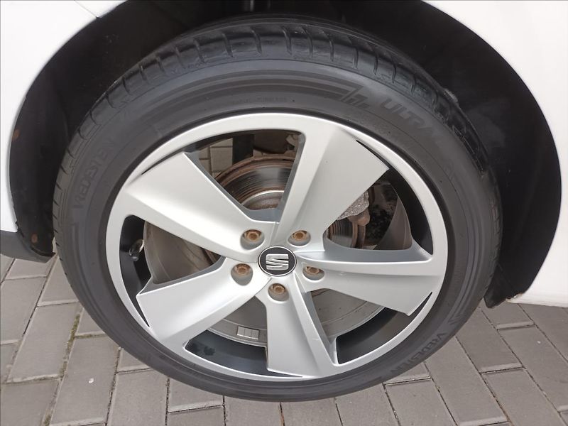 Seat Leon 1,2 TSI,77KW,SERVISKA,KLIMA, - fotka 28 z 41
