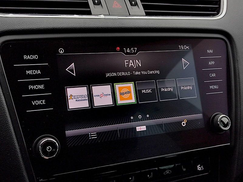 Škoda Octavia (2020) Combi Style Drive+ 2,0 Tdi 110 - fotka 18 z 36