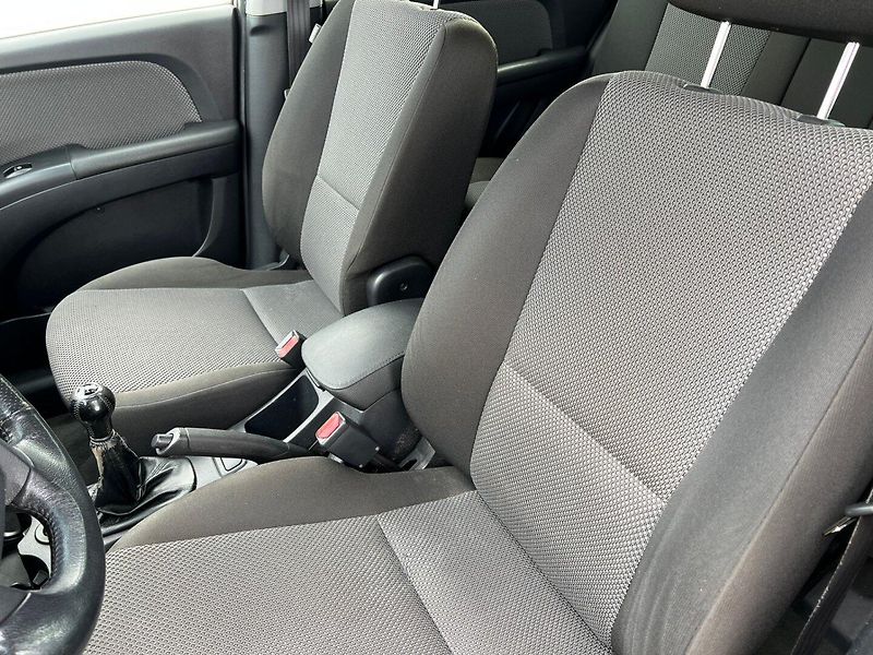 Kia Sportage (2008) 2.0i 104kW! 4x4! Tažné! - fotka 14 z 22