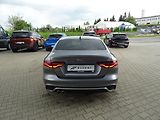 Jaguar XE D180 R - Dynamic SE - náhled 10