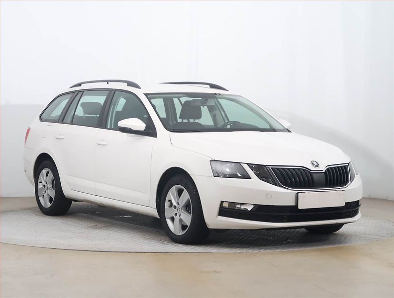 Škoda Octavia (2018) Ambition 1.6 TDI, Navi - fotografie inzerátu