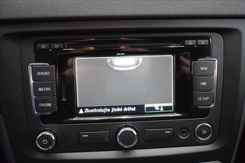 Škoda Yeti 1,2 TSi, 1.maj., DSG,serviska, - fotka 19 z 30