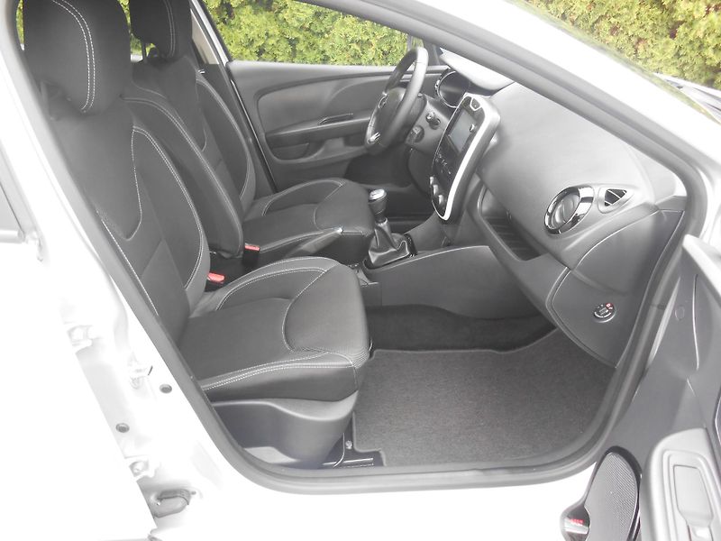 Renault Clio 0,9TCe,NAVI, CHROM, 65TKM - fotka 16 z 39