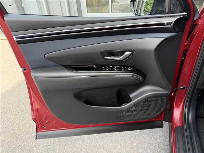Hyundai Tucson 1,6 T-GDI HP  Smart Navi Sense - fotka 9 z 28