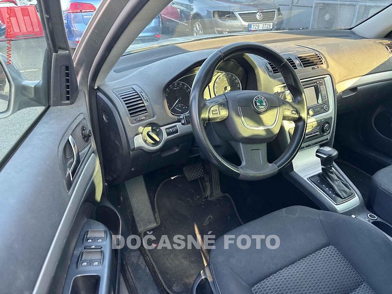 Škoda Octavia (2013) 2.0TDi, servis.kniha, AT - fotka 3 z 3