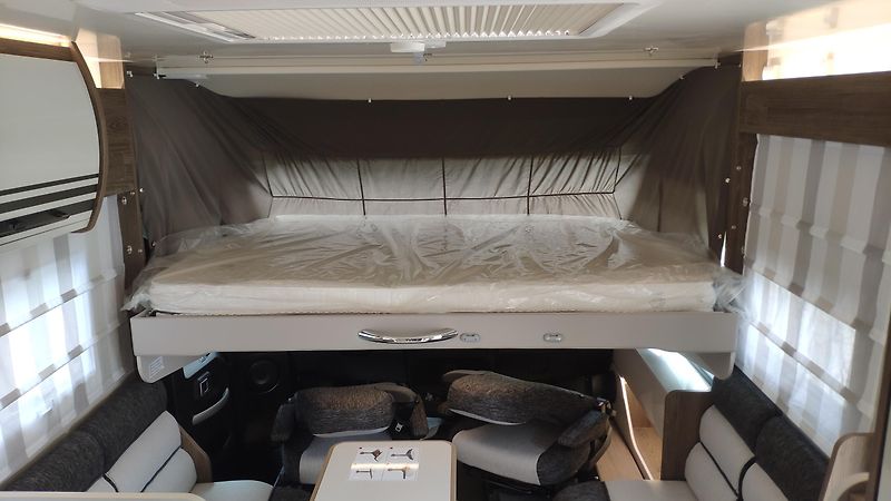CI Caravans International (2026) MAGIS 87 INTEGRAL 2x skladem - fotka 22 z 27
