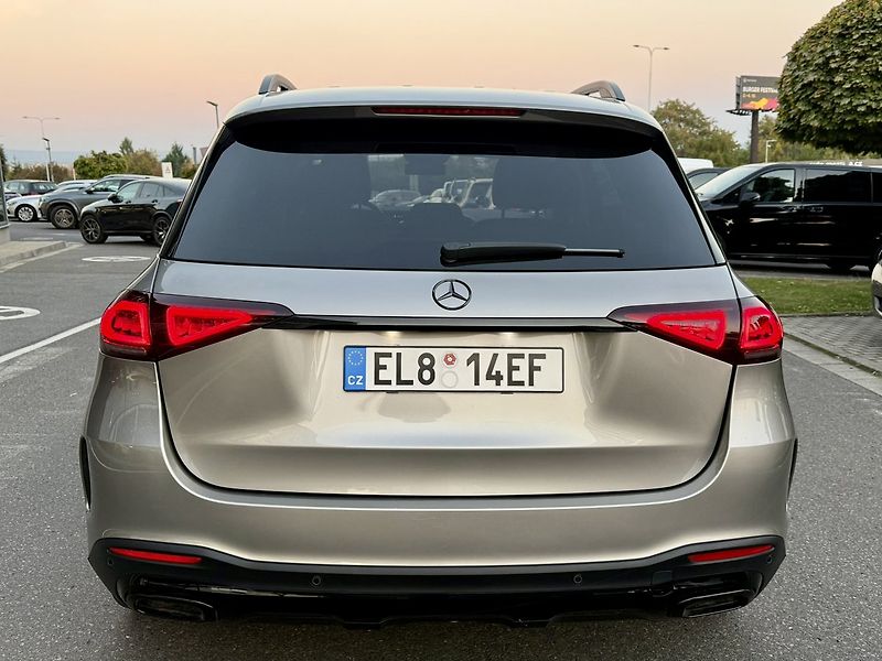 Mercedes-Benz GLE (2021) 350 de 4MATIC SUV - fotka 7 z 50