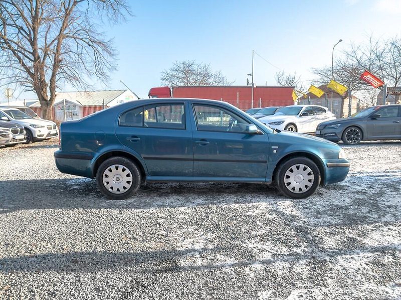 Škoda Octavia (2003) 1.6MPI 75KW – PO ROZVODECH - fotka 4 z 35