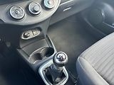 Toyota Yaris 1.5 VVT-i Active Trend - náhled 21