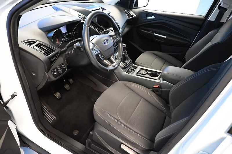 Ford Kuga (2018) 1.5 Cool  Connect ECOBOOST - fotka 11 z 24